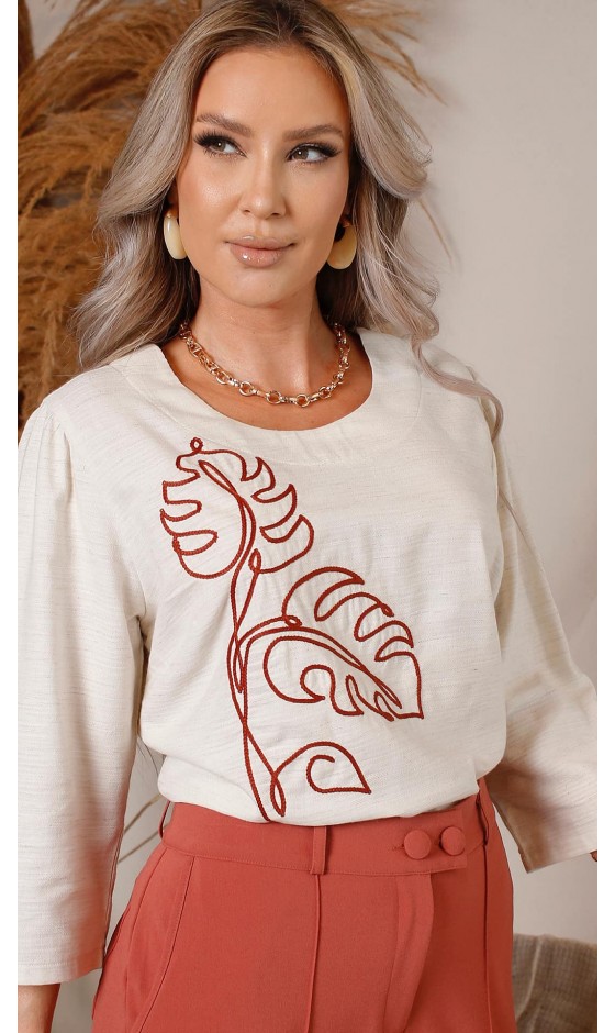 Blusa Manga 3/4 Lisa com Bordado