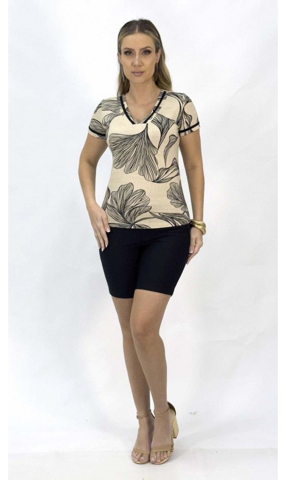 Blusa Ramany Manga Curta Estampada com Detalhes no Decote e Mangas