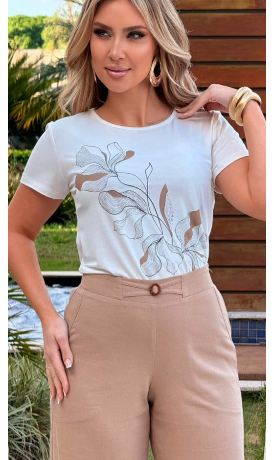 Blusa Manga Curta com Estampa Localizada
